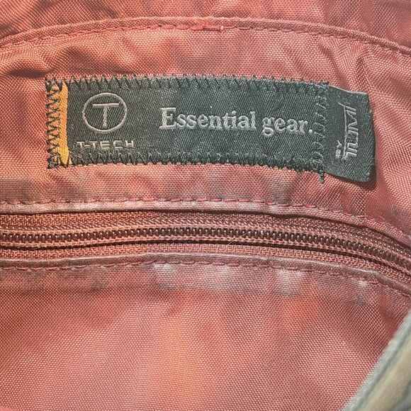 Tumi T-Tech Essential Gear Black Crossbody - Picture 10 of 11